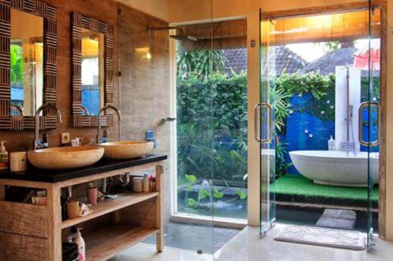 Bamboo Moon Villas Sanur Esterno foto