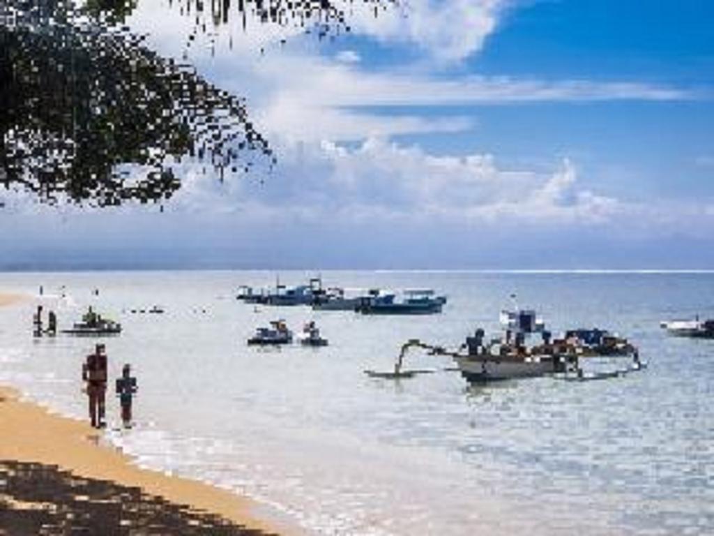 Bamboo Moon Villas Sanur Esterno foto