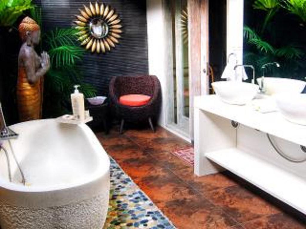Bamboo Moon Villas Sanur Esterno foto