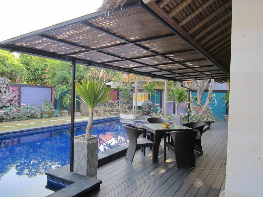 Bamboo Moon Villas Sanur Esterno foto