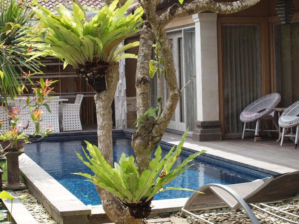 Bamboo Moon Villas Sanur Esterno foto