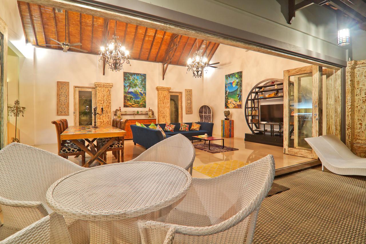 Bamboo Moon Villas Sanur Esterno foto