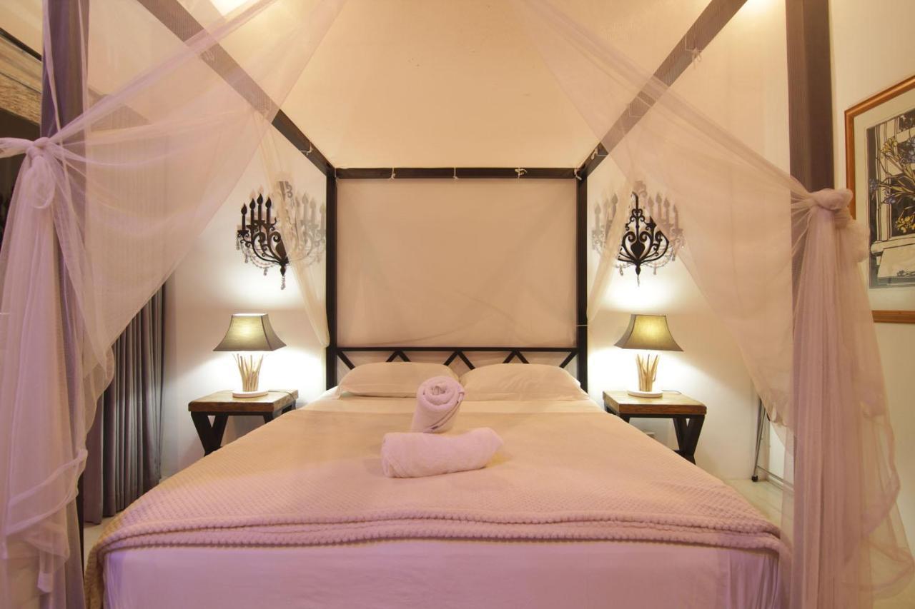 Bamboo Moon Villas Sanur Esterno foto