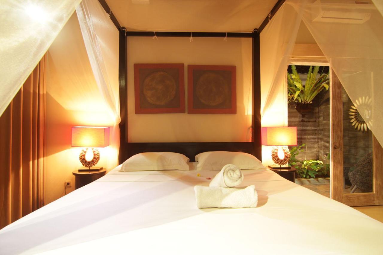 Bamboo Moon Villas Sanur Esterno foto