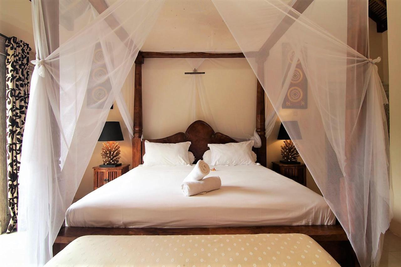 Bamboo Moon Villas Sanur Esterno foto